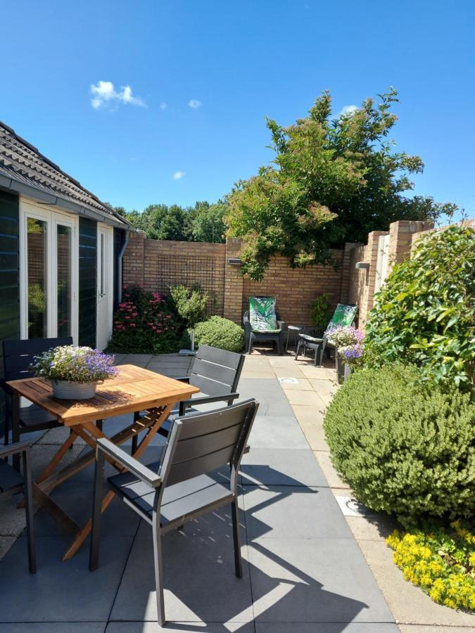 Holiday Home Canal View Алкмаар Екстериор снимка